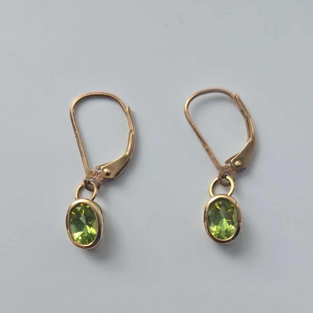 10K Gold Peridot Drop Earrings